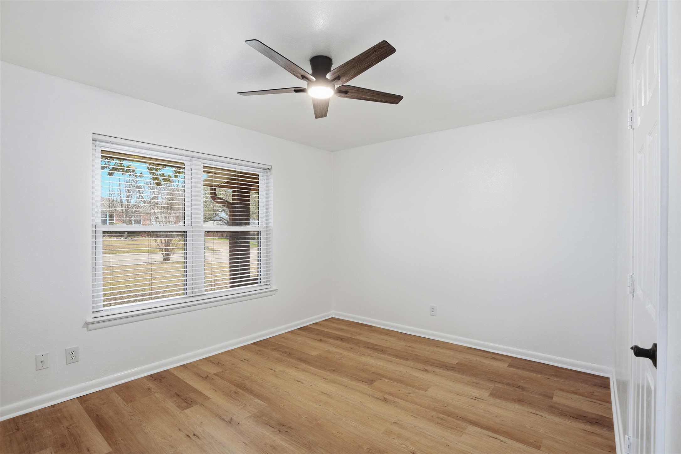 525 W Ridgewood Drive Garland TX 75041