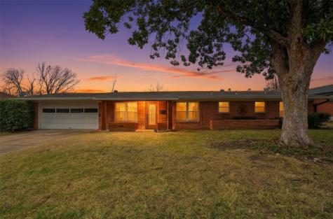 525 W Ridgewood Drive Garland TX 75041
