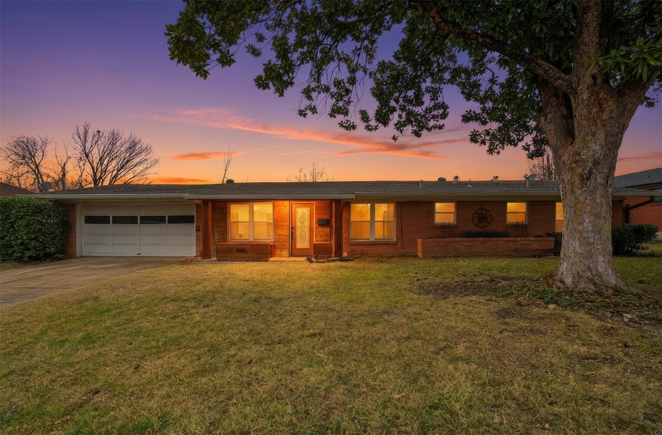525 W Ridgewood Drive Garland TX 75041