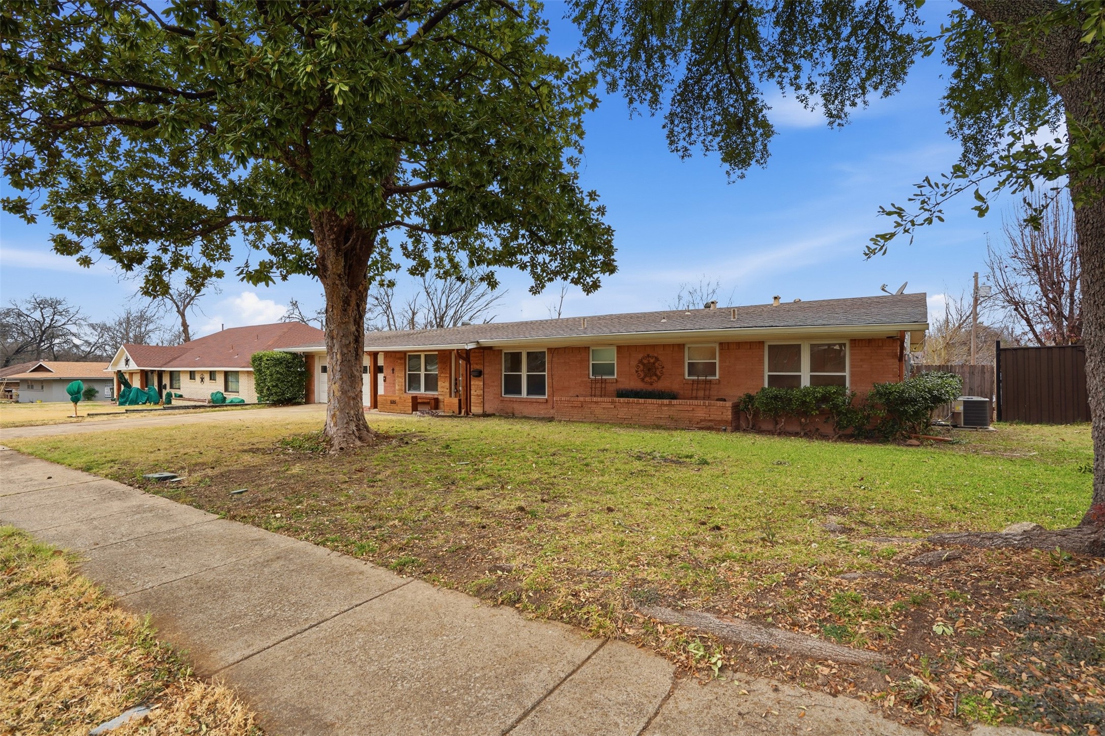 525 W Ridgewood Drive Garland TX 75041