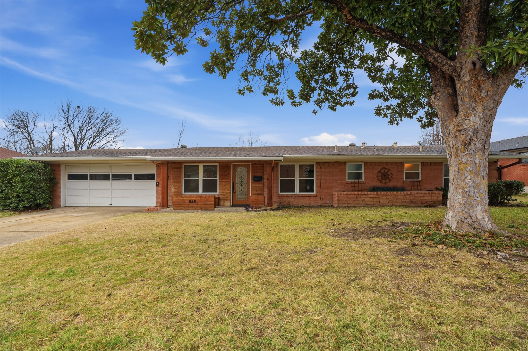 525 W Ridgewood Drive Garland TX 75041