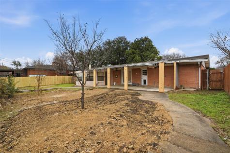 525 W Ridgewood Drive Garland TX 75041