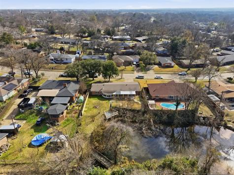 525 W Ridgewood Drive Garland TX 75041