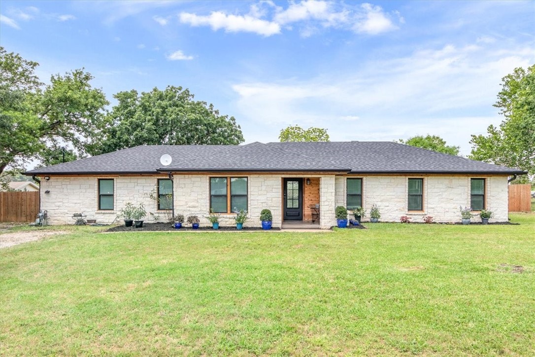 1307 E Mclennan Avenue Mart TX 76664