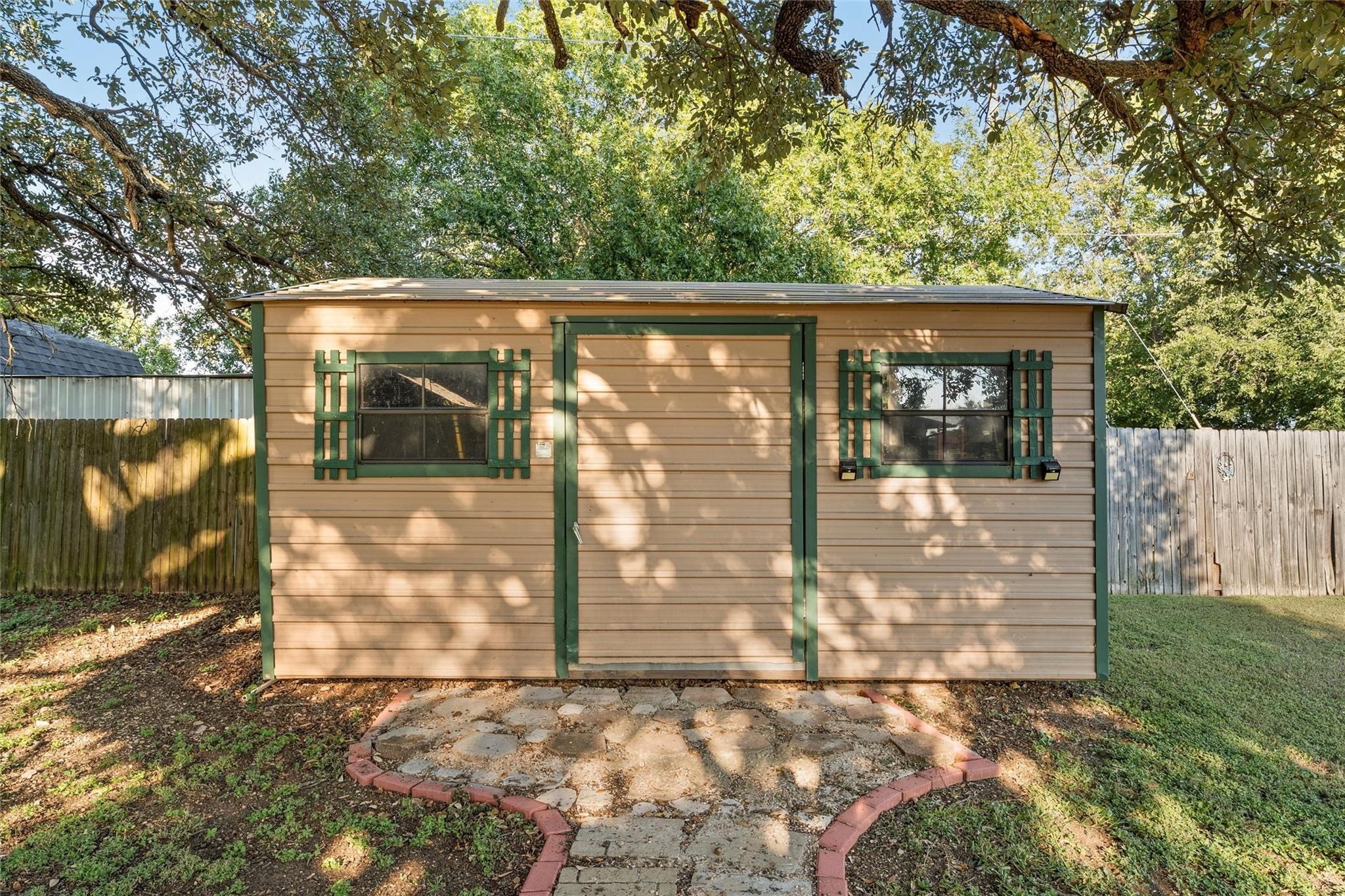 272 Locklar Loop Waco TX 76705