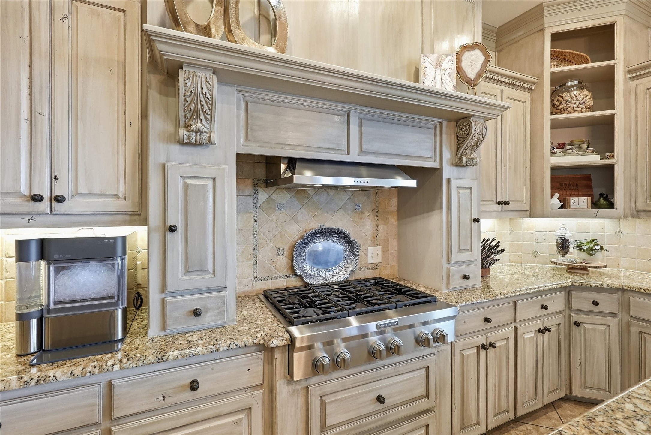 2810 French Kingston Court Granbury TX 76049