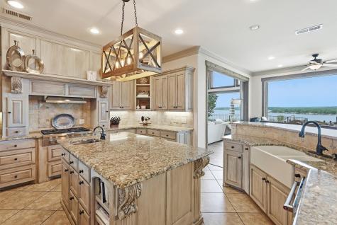 2810 French Kingston Court Granbury TX 76049