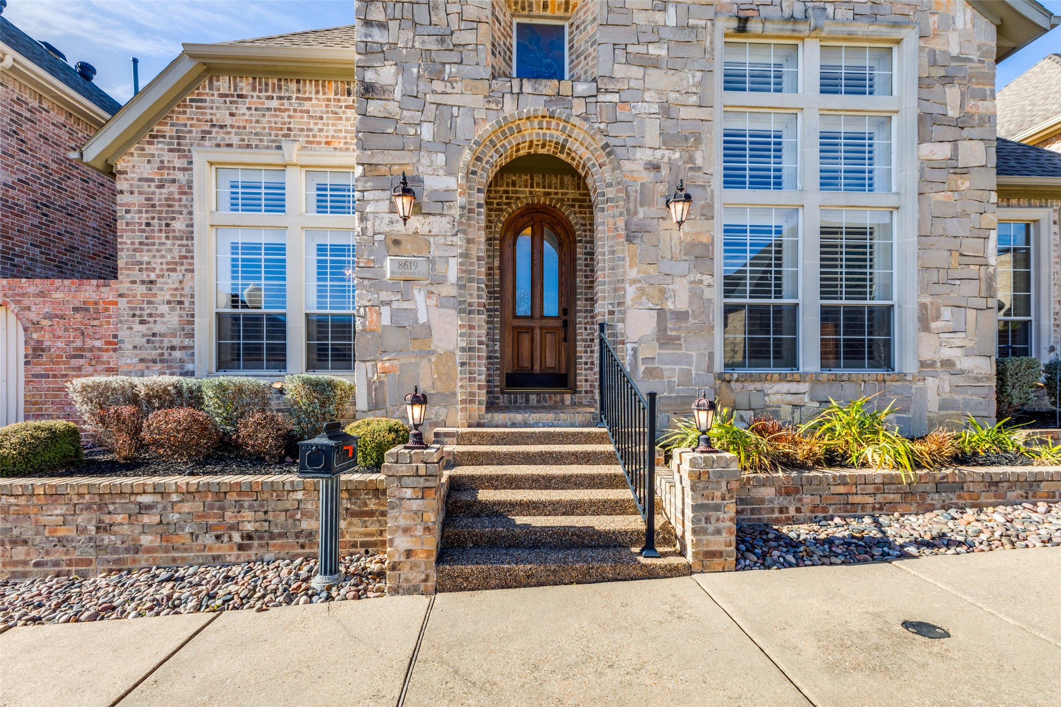 8619 Royalbrook Court Dallas TX 75243