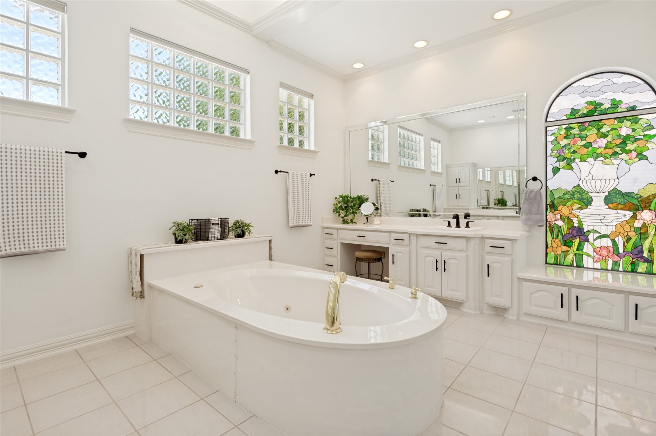 8619 Royalbrook Court Dallas TX 75243