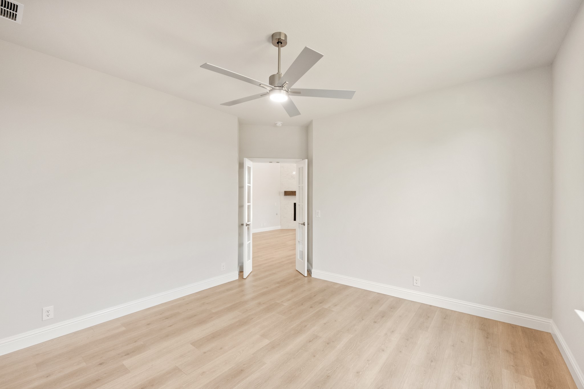 1605 Community Drive Cedar Hill TX 75116