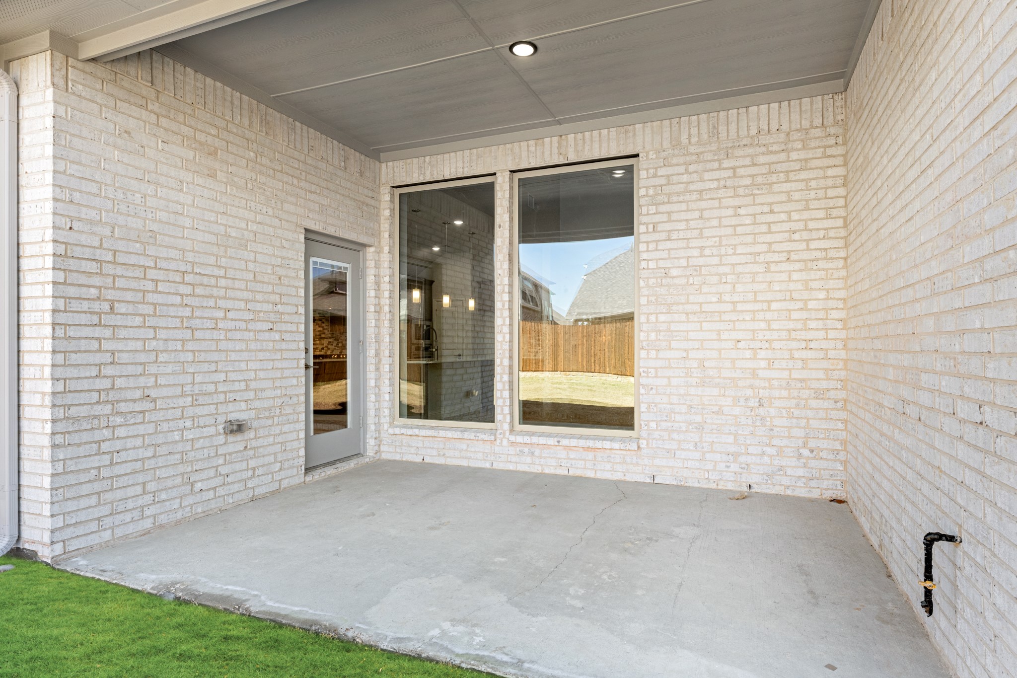 1605 Community Drive Cedar Hill TX 75116