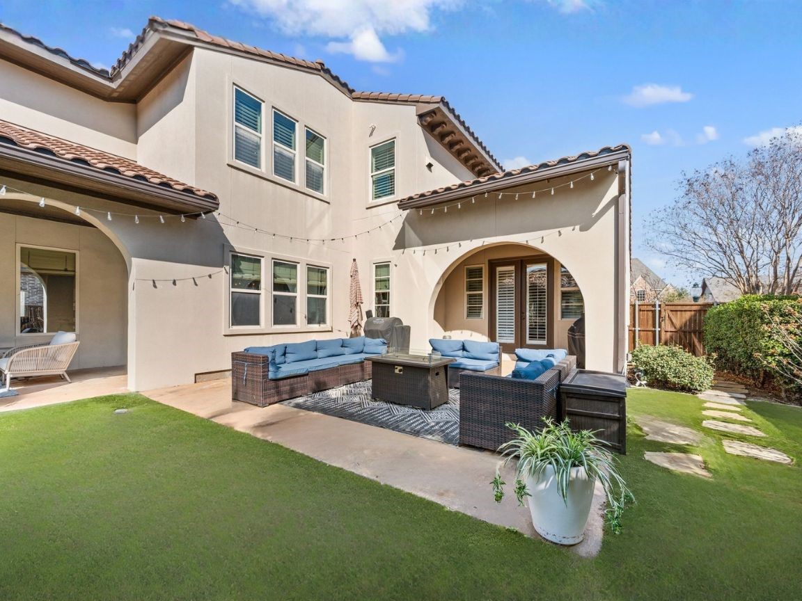 2304 Cardinal Boulevard Carrollton TX 75010