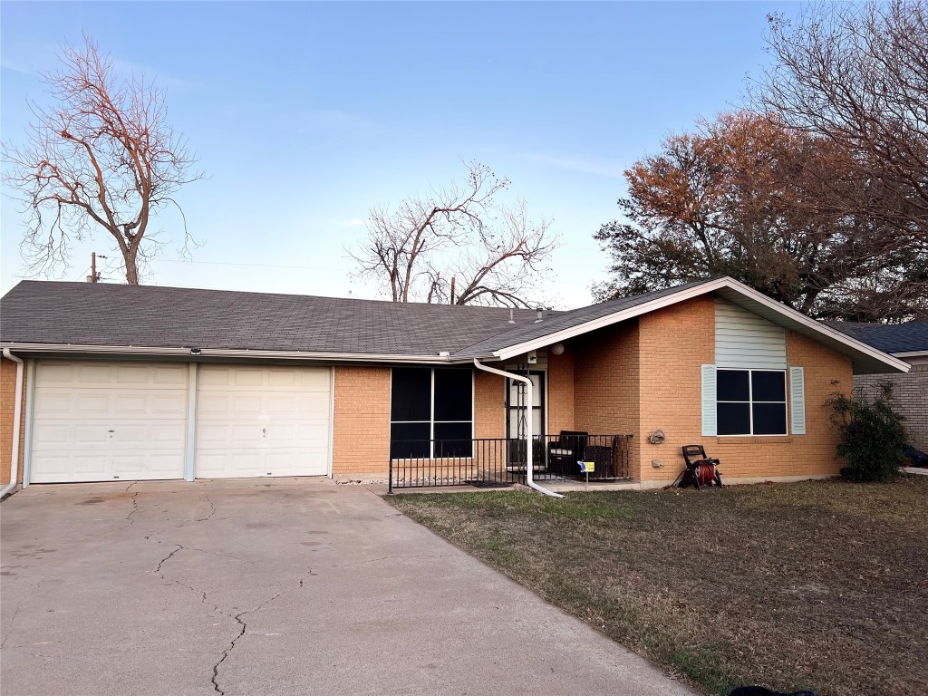 1910 Joslin Street Cleburne TX 76033