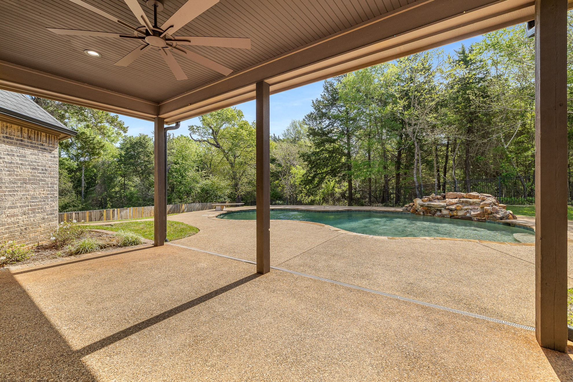 333 Hines Crossing Bullard TX 75757