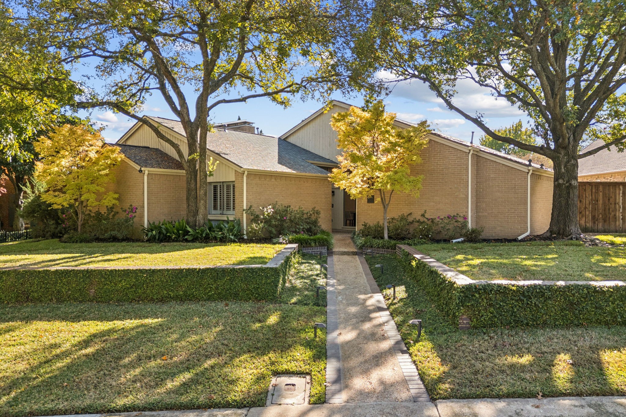 9616 Viewside Drive Dallas TX 75231