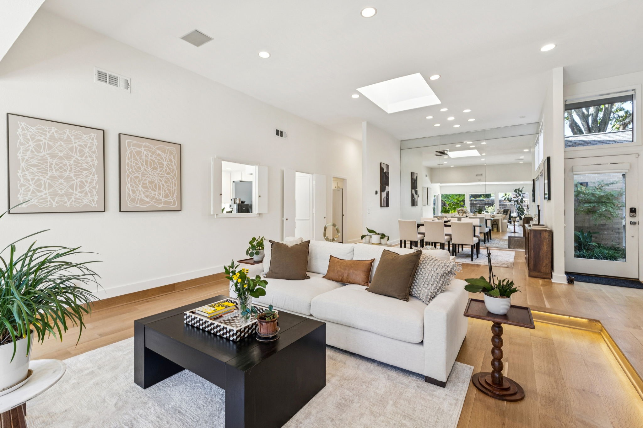 9616 Viewside Drive Dallas TX 75231
