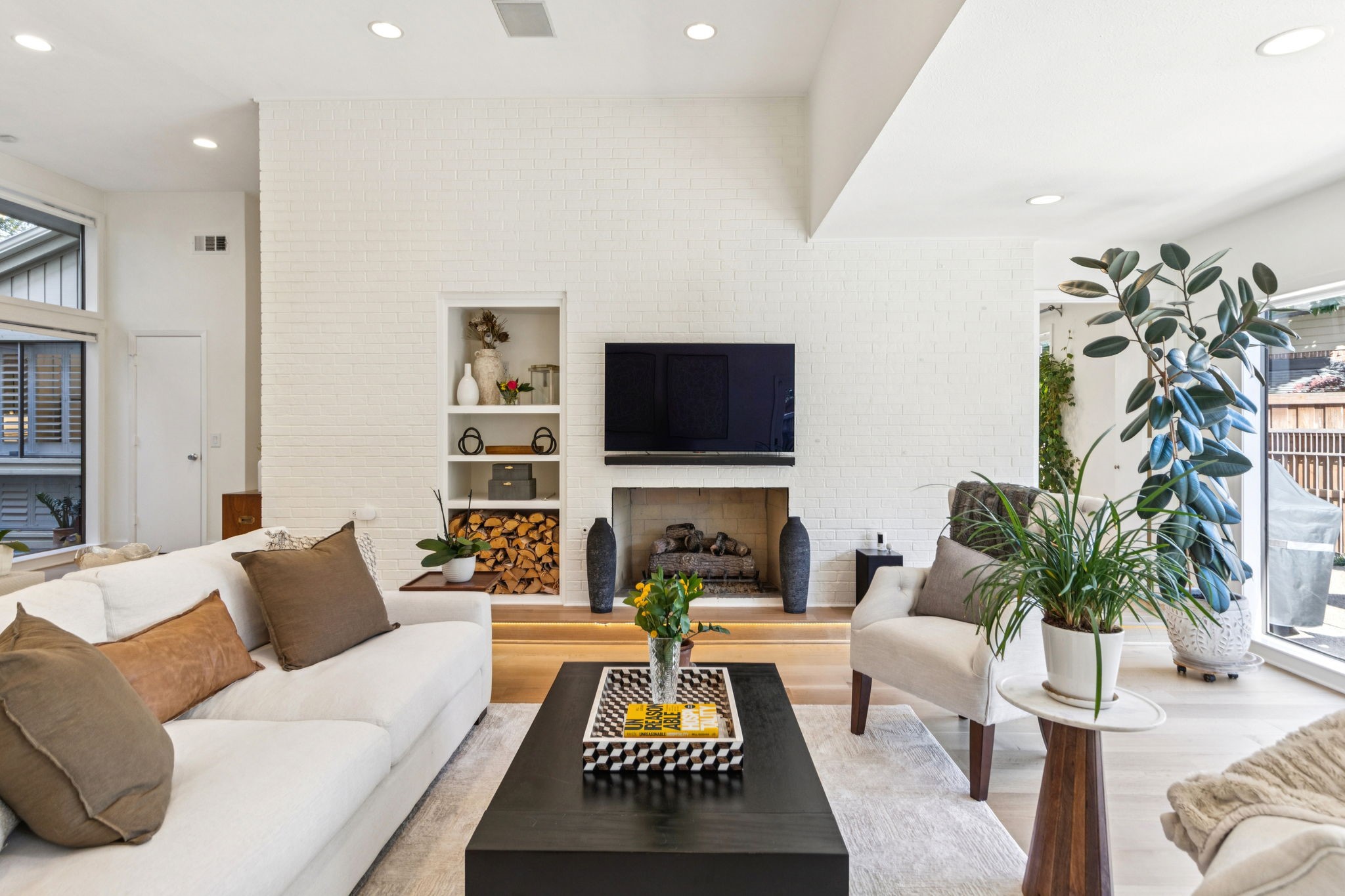 9616 Viewside Drive Dallas TX 75231