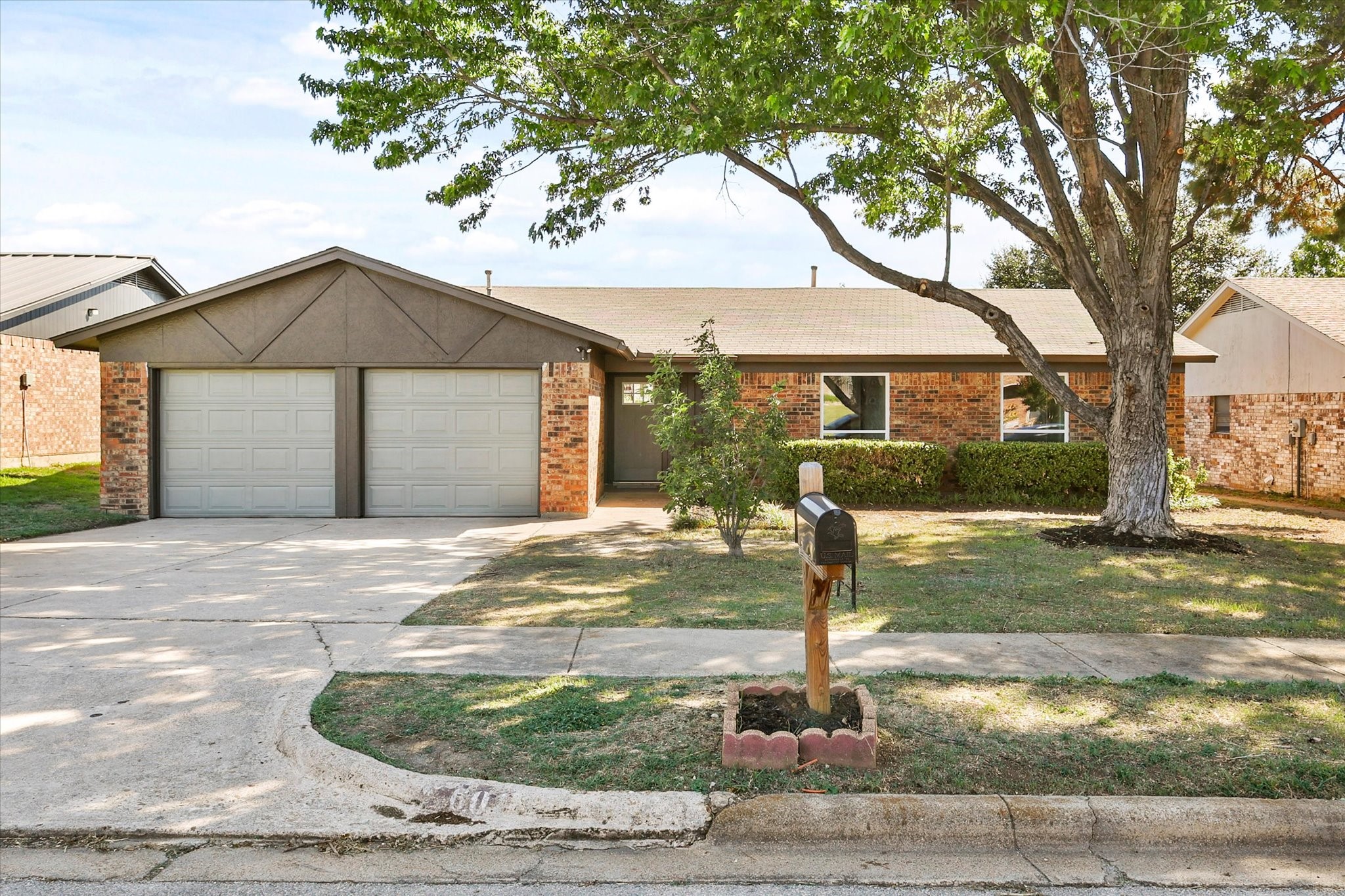 601 Stallion Lane Saginaw TX 76179