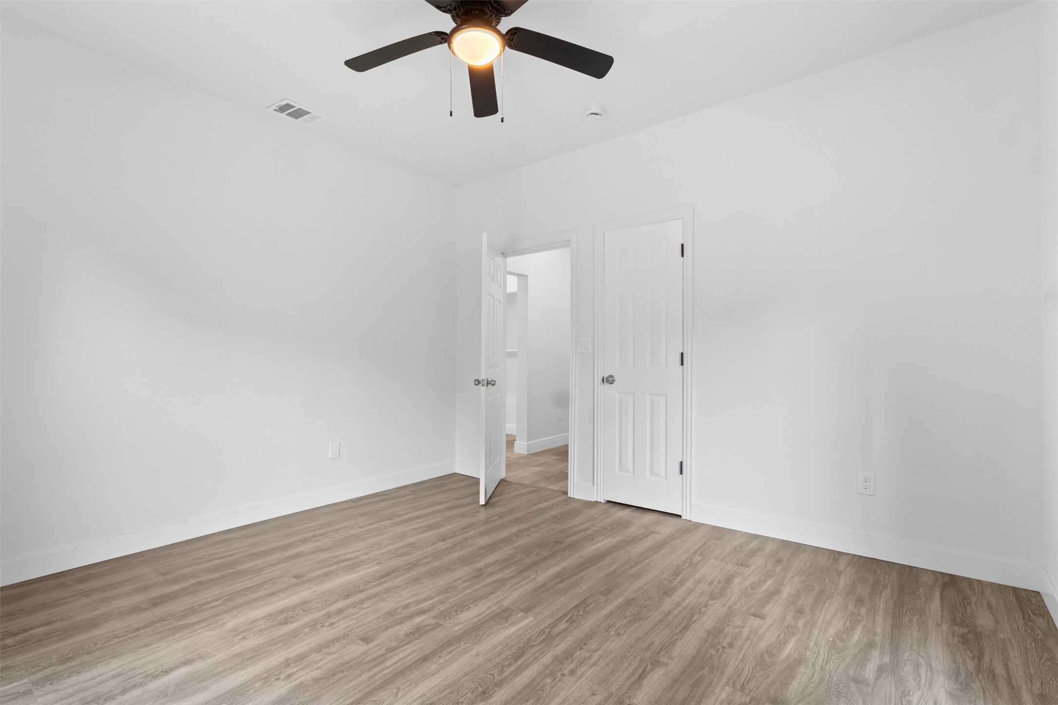1017 E Washington Street Paris TX 75460