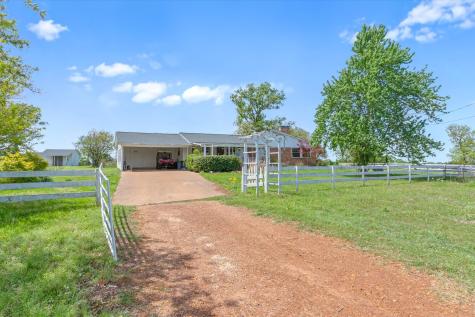 1421 Vz County Road 2319 Canton TX 75103
