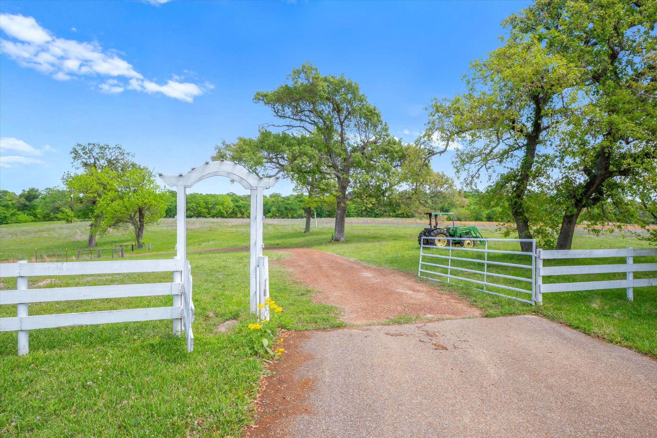 1421 Vz County Road 2319 Canton TX 75103