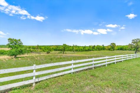 1421 Vz County Road 2319 Canton TX 75103