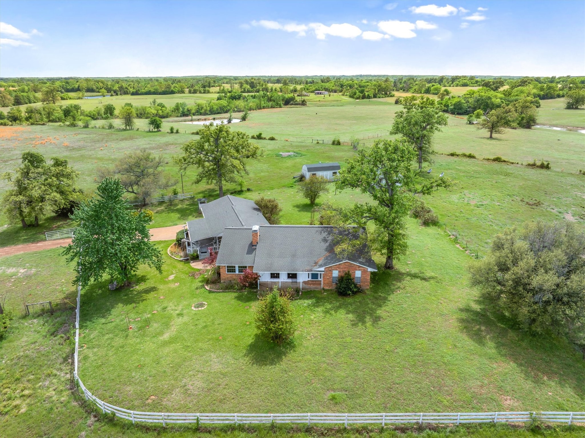 1421 Vz County Road 2319 Canton TX 75103