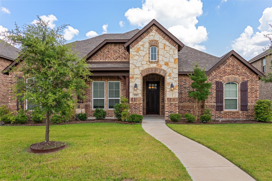 132 Cool Brook Drive Red Oak TX 75154