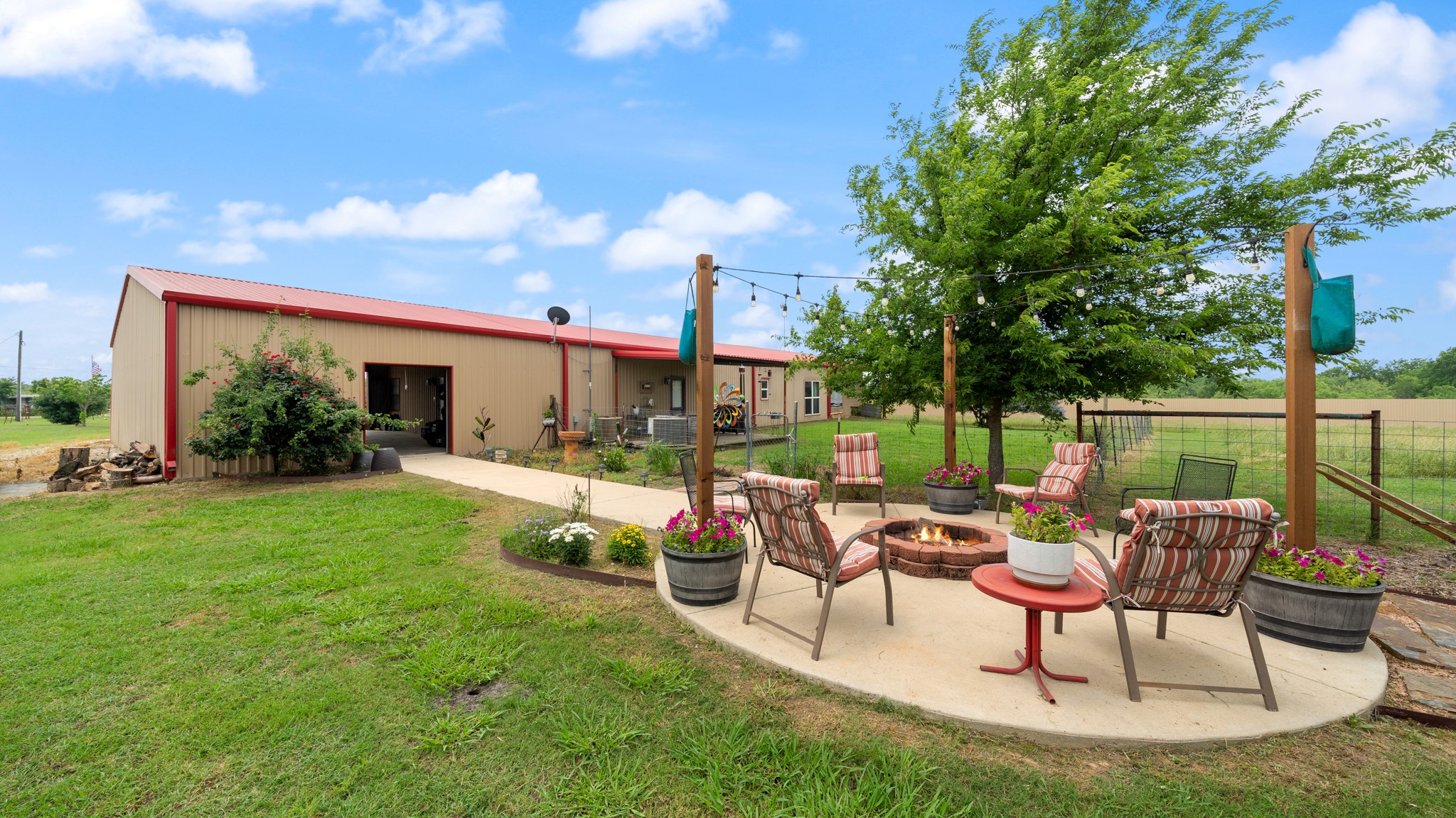 5801 County Road 4128 Scurry TX 75158