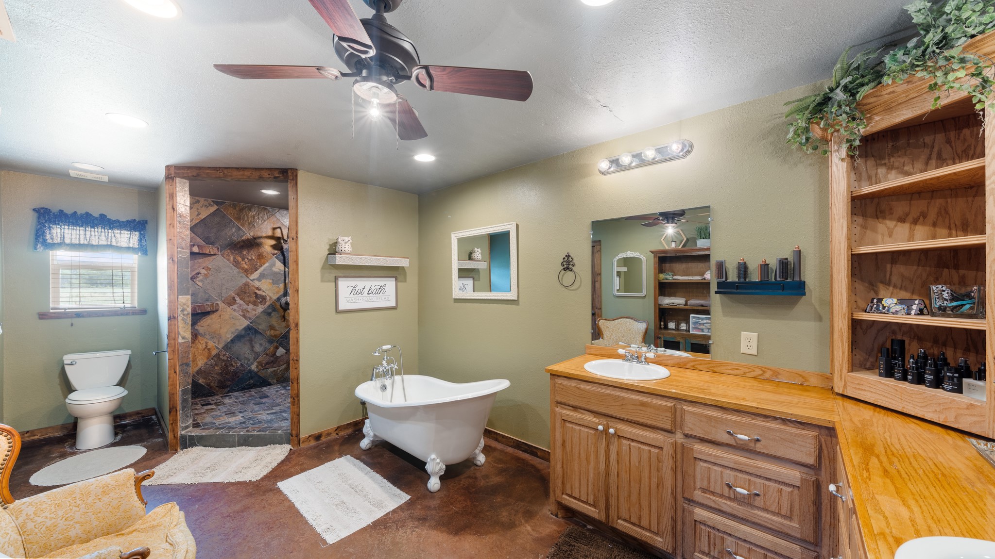 5801 County Road 4128 Scurry TX 75158