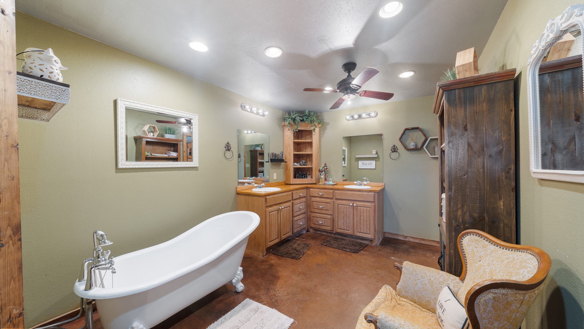 5801 County Road 4128 Scurry TX 75158
