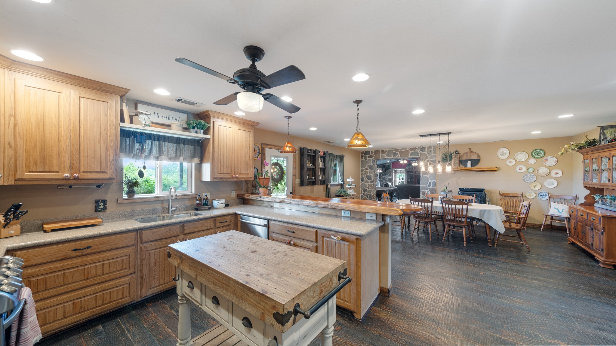 5801 County Road 4128 Scurry TX 75158