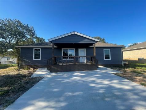 1720 Willow Wood Drive Azle TX 76020