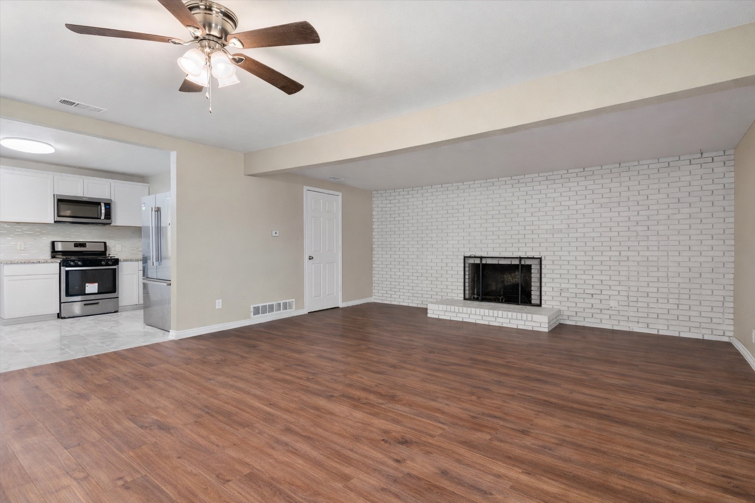 3002 Elm Park Richland Hills TX 76118
