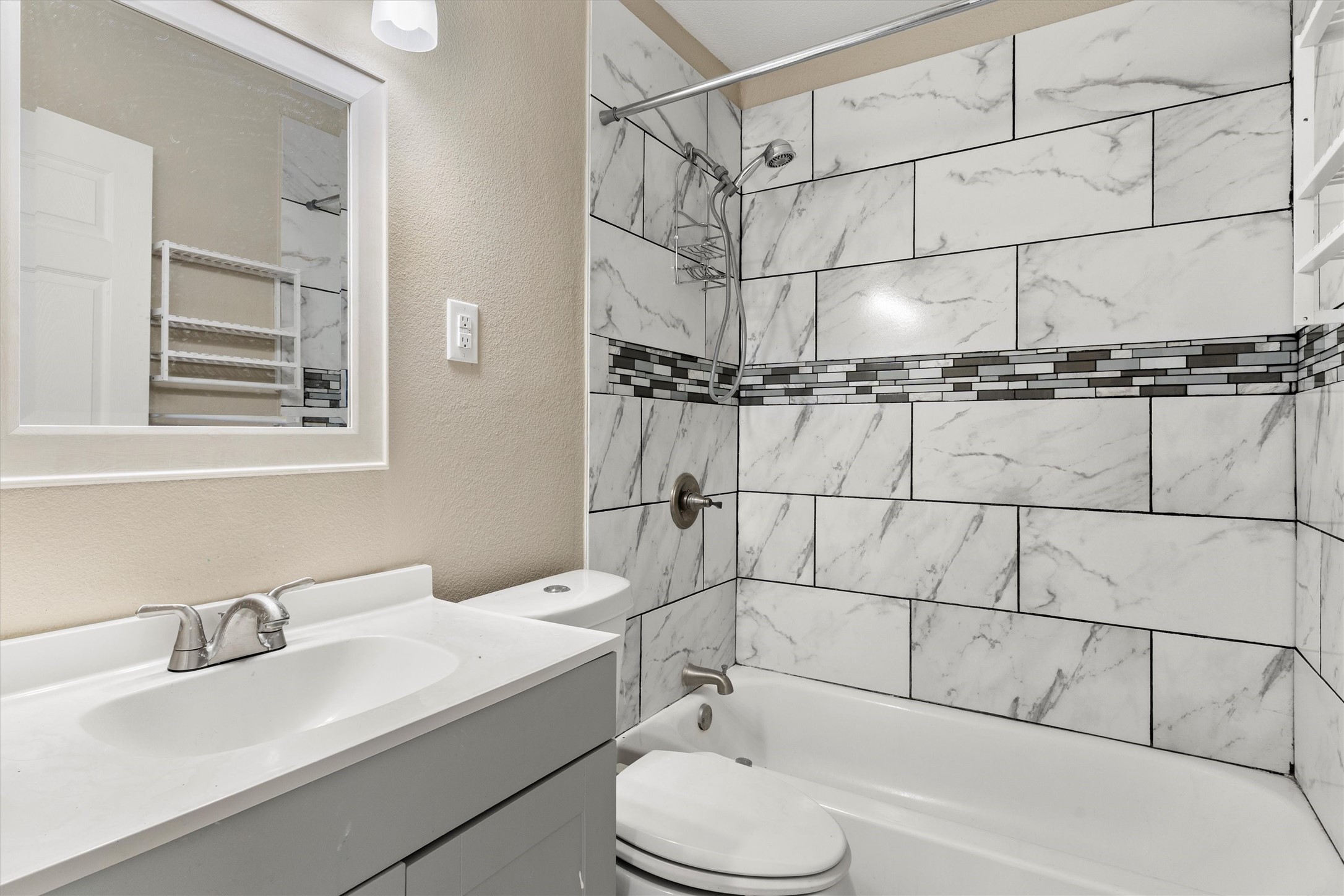 3002 Elm Park Richland Hills TX 76118