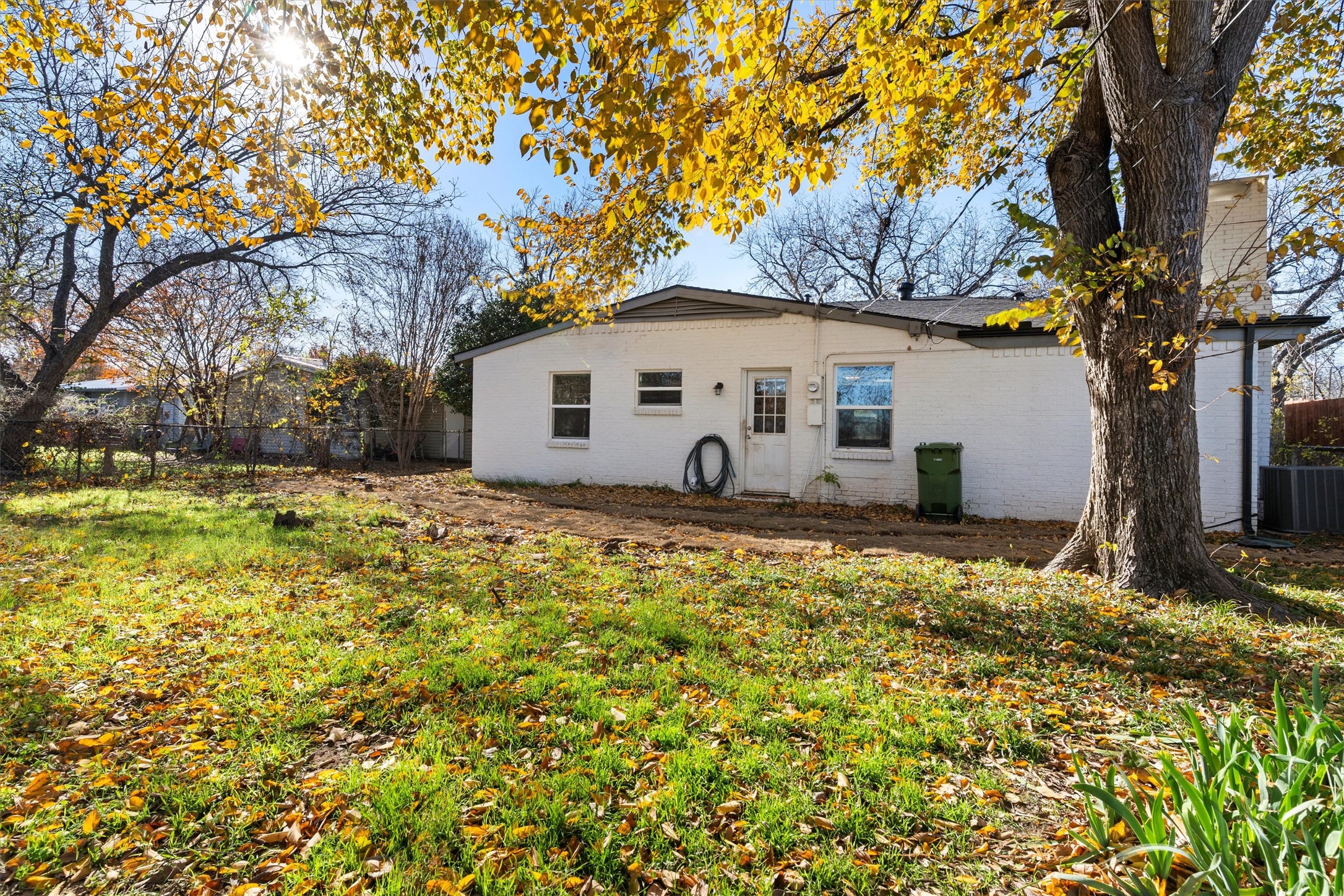 3002 Elm Park Richland Hills TX 76118