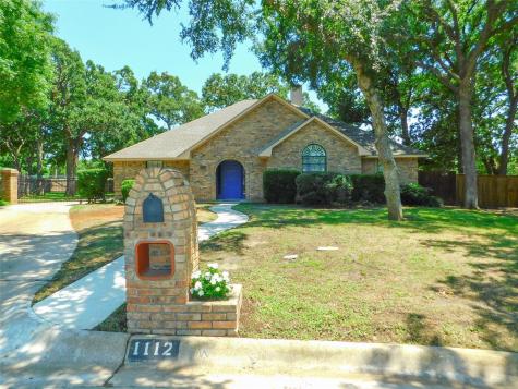 1112 Abbots Lane Denton TX 76205