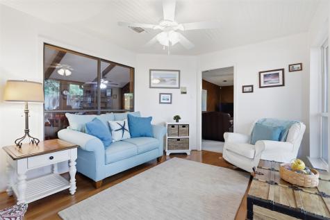 1902 Red Cypress Court Arlington TX 76012