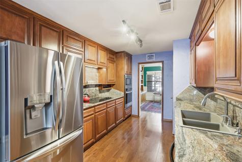 1902 Red Cypress Court Arlington TX 76012