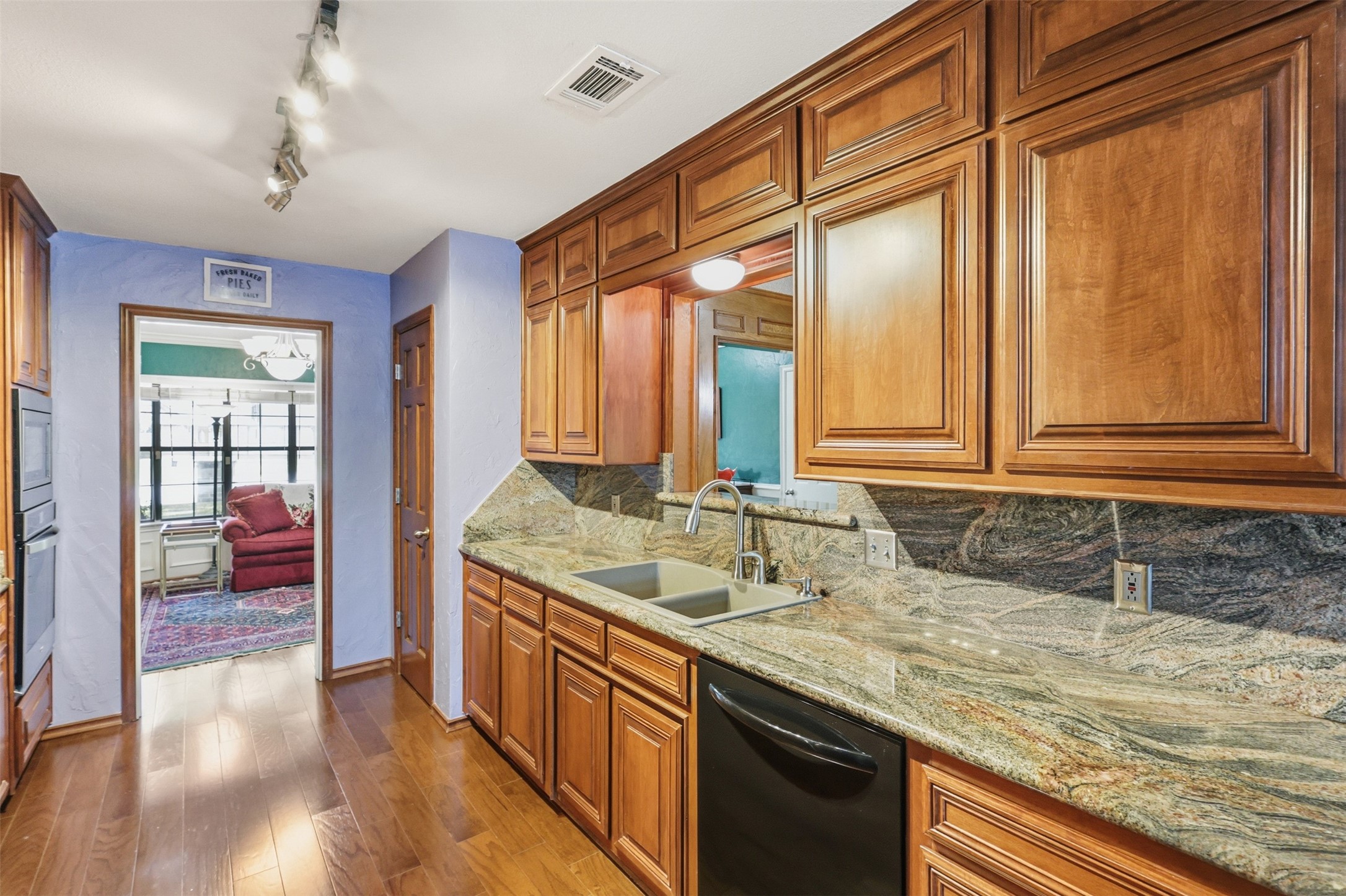1902 Red Cypress Court Arlington TX 76012