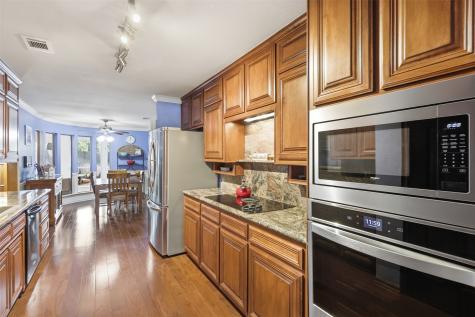 1902 Red Cypress Court Arlington TX 76012