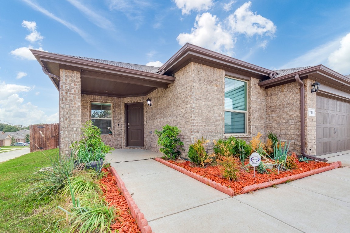 728 Ben Lake Trail Fort Worth TX 76120