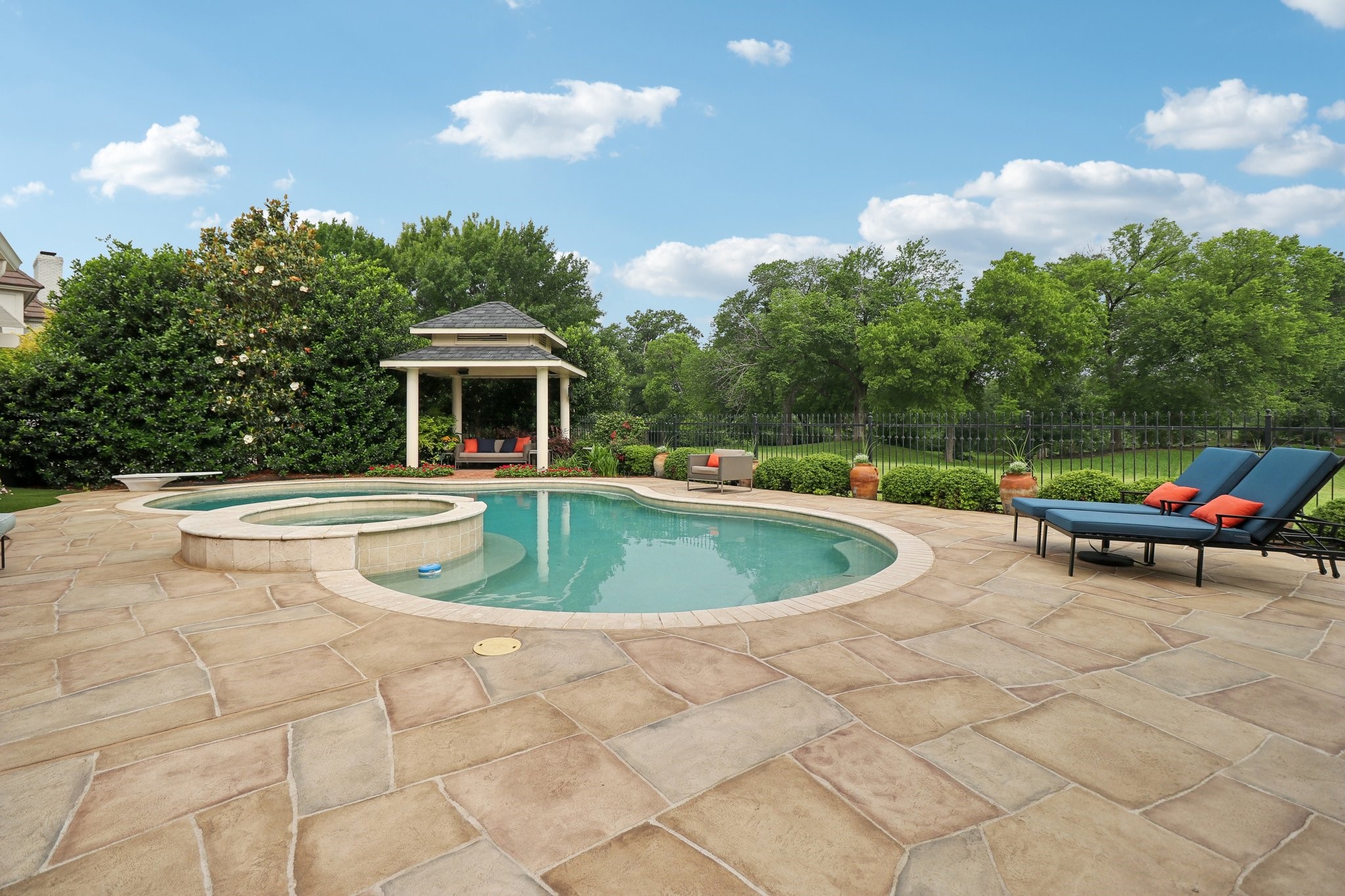 3109 Shadow Drive W Arlington TX 76006