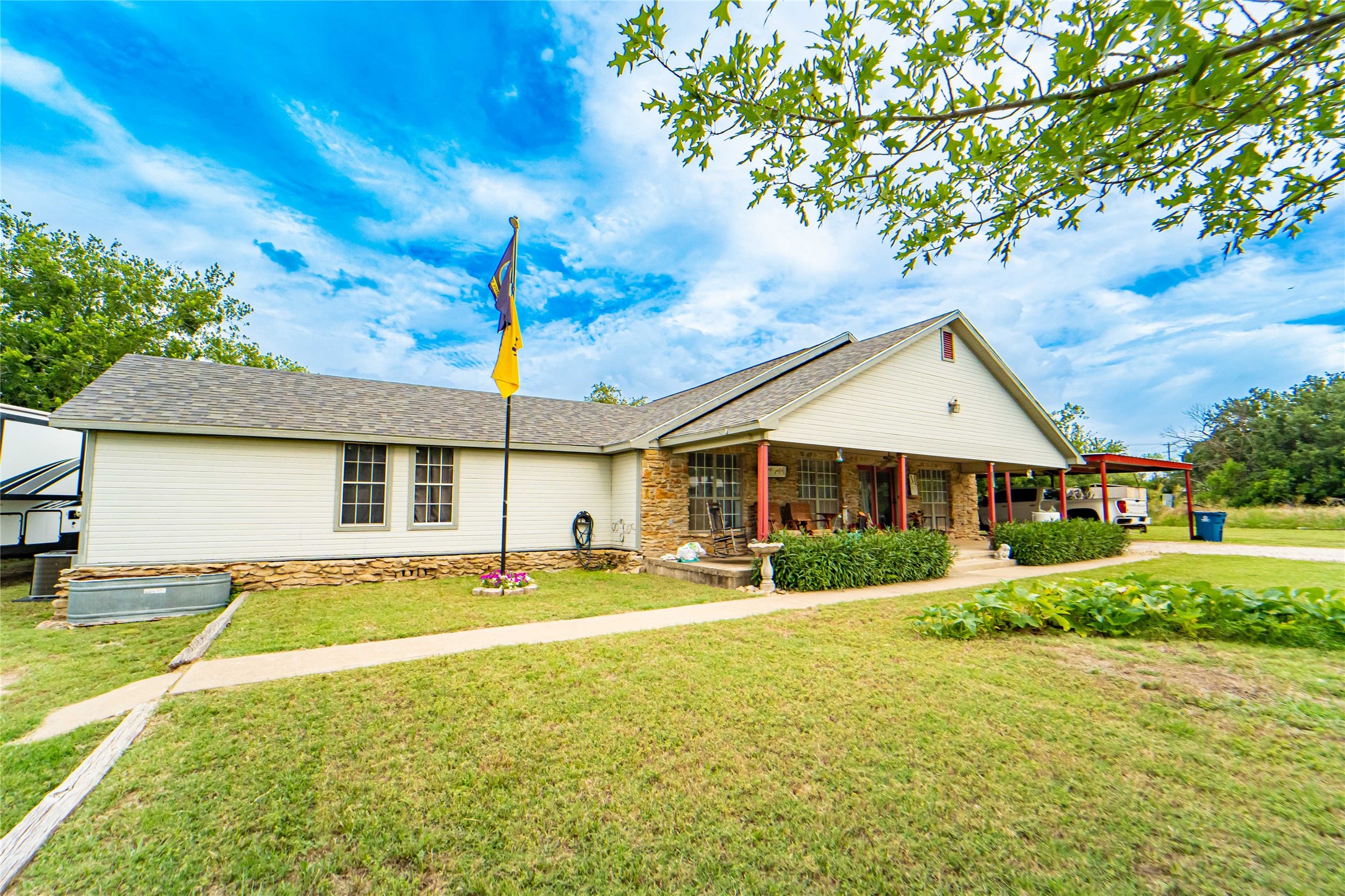 802 S Miller Street Breckenridge TX 76424