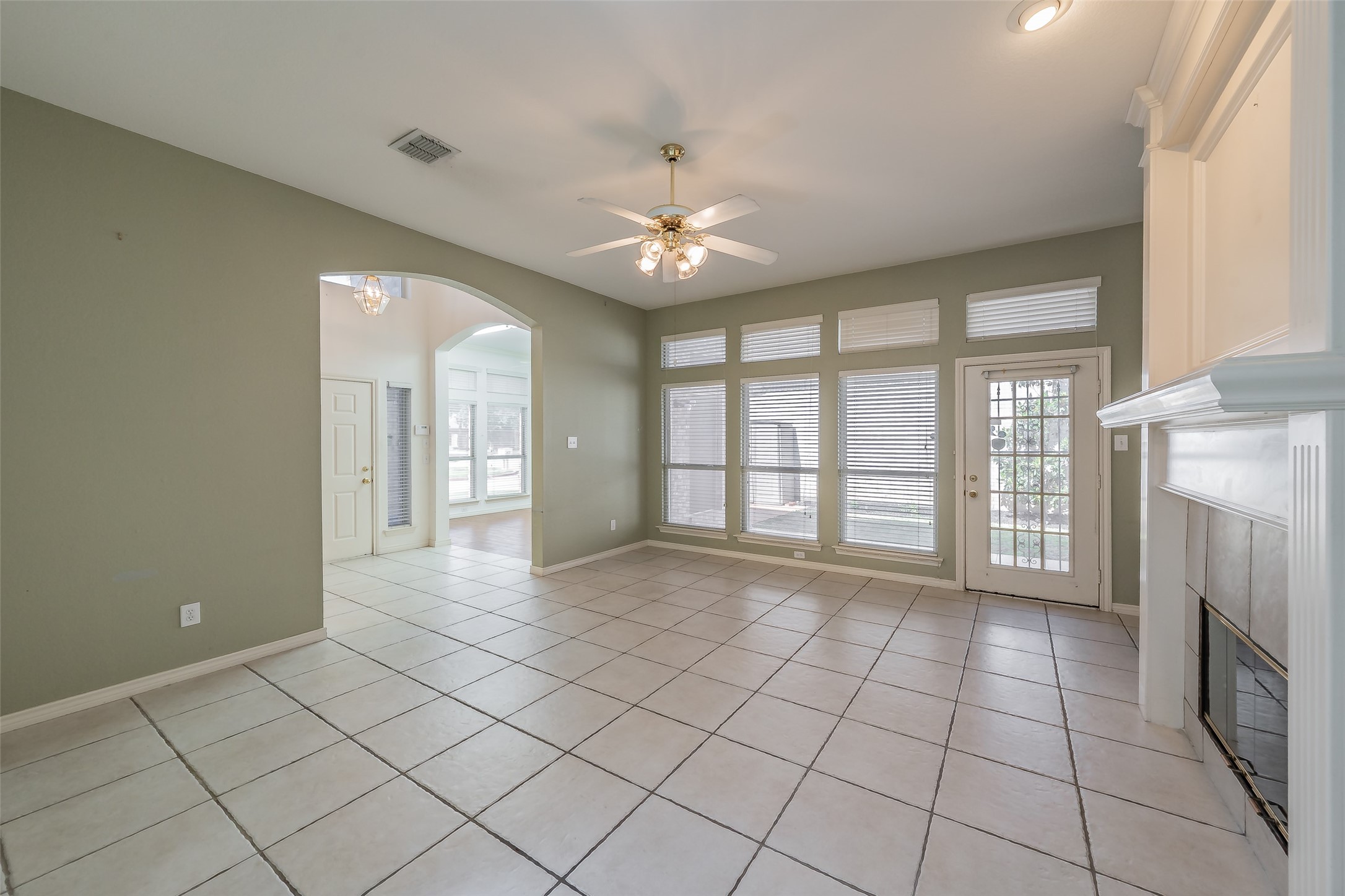 203 Arbor Park Drive Euless TX 76039