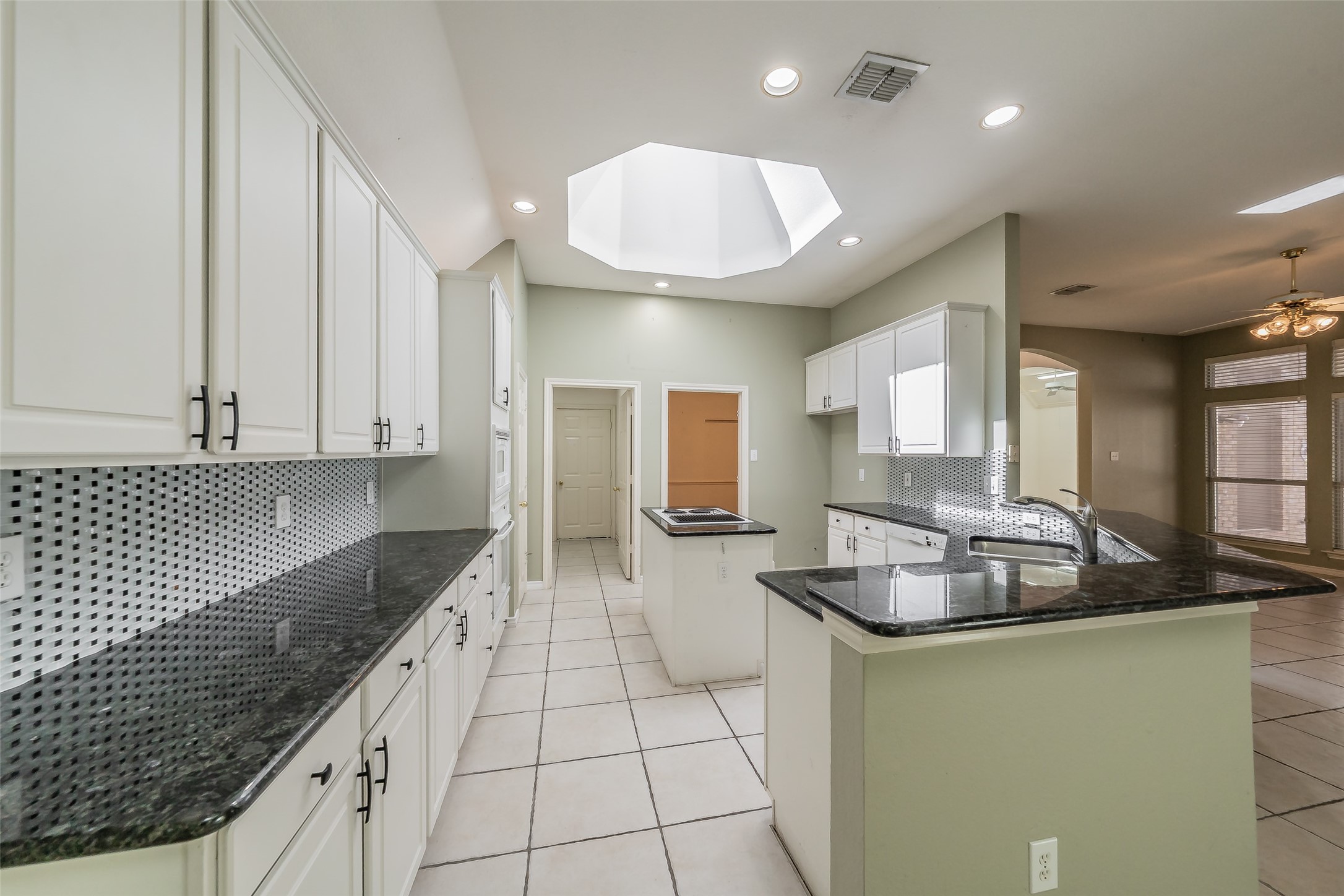 203 Arbor Park Drive Euless TX 76039