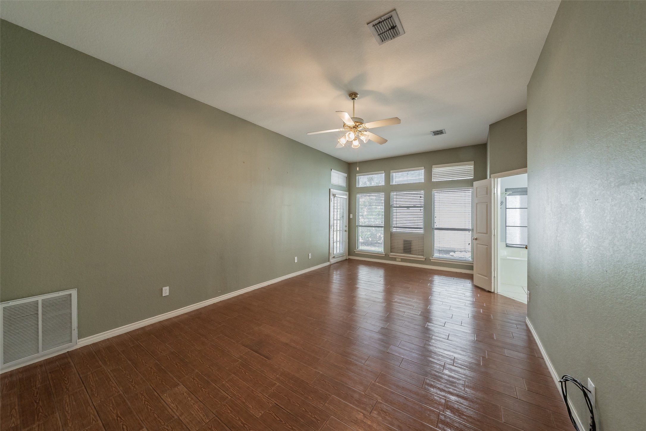 203 Arbor Park Drive Euless TX 76039