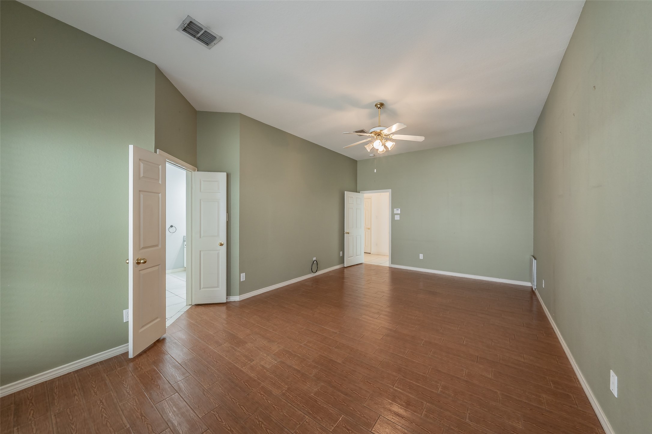 203 Arbor Park Drive Euless TX 76039