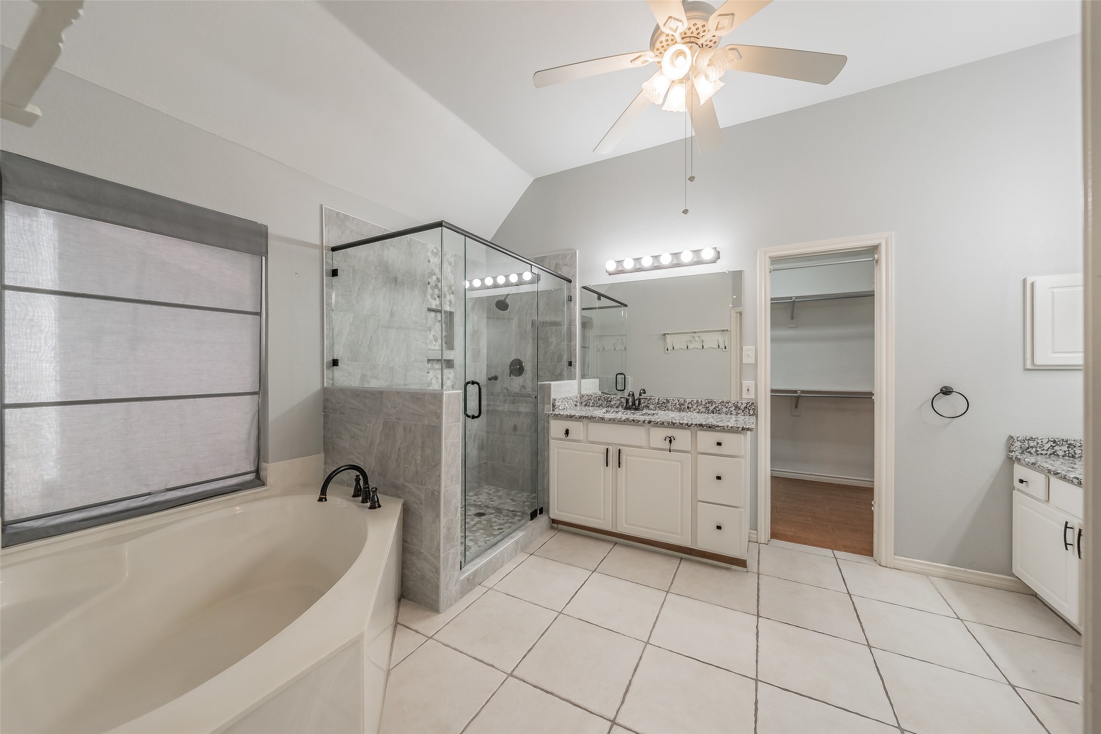 203 Arbor Park Drive Euless TX 76039