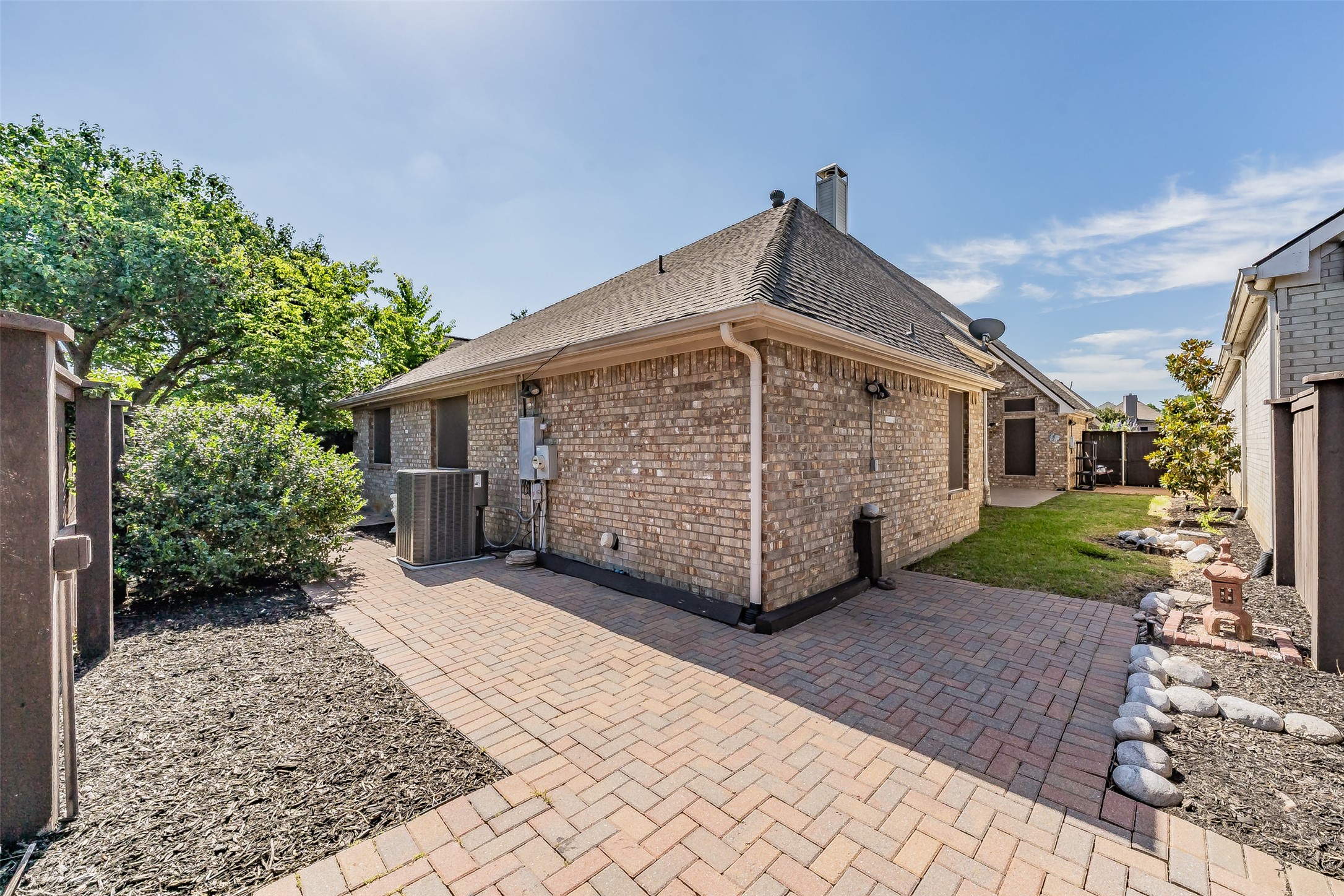 203 Arbor Park Drive Euless TX 76039